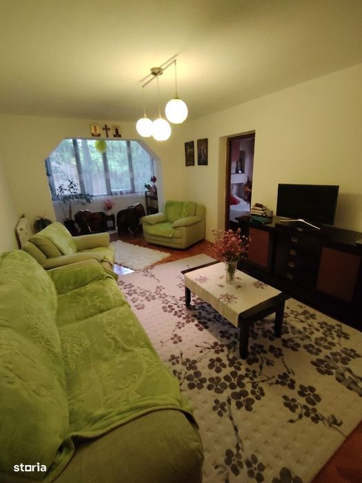 Apartament mare, circular și foarte amenajat în Gradiste
