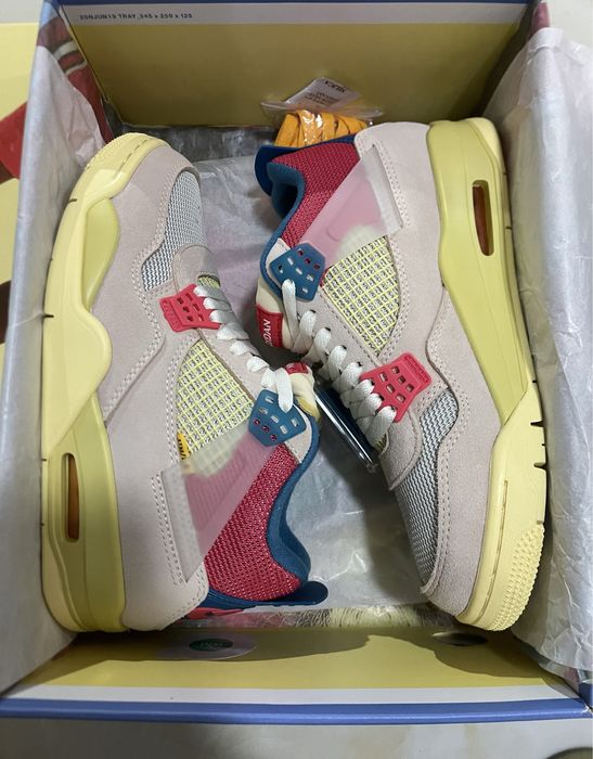 Air Jordan 4 Retro x Union Guava Ice