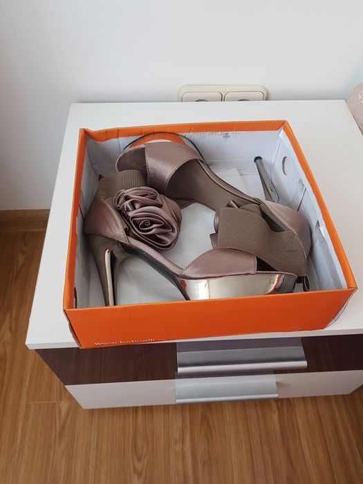 Sandale damă       .