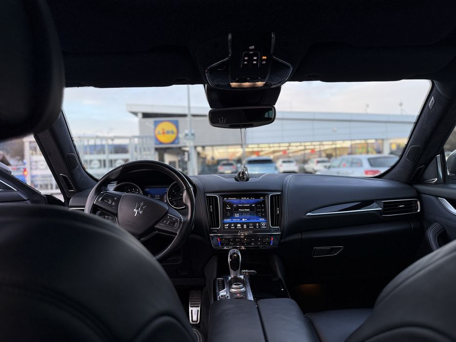 Maserati Levante GranLusso V6 Diesel 275 CP – Grigio Maratea. 25700plus TVA