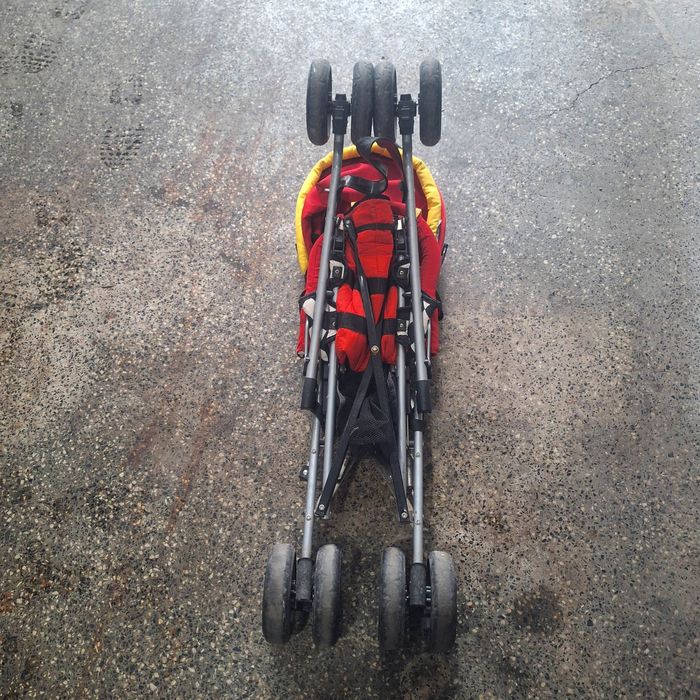 Продавам Детски Колички за  Бутане във много добро Състояние