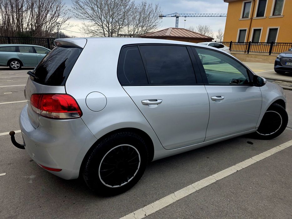 VW Golf 6 *2.0TDI * Парктроник * Ръчка