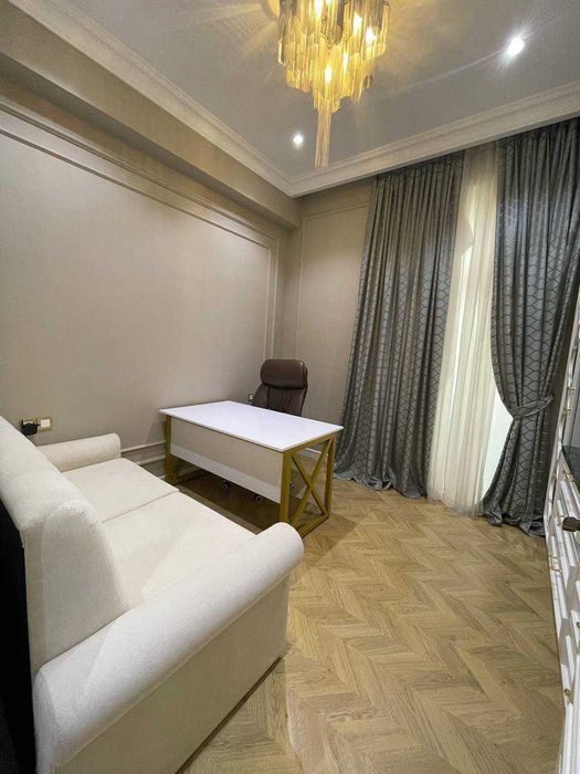 Метро Ойбек! Сдается новая 2-х комнатная квартира в центре!