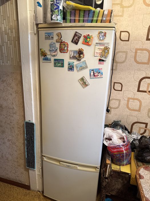 Продам холодильник бирю