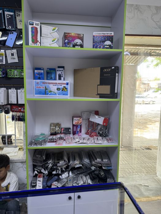 Продается витрина 4шт