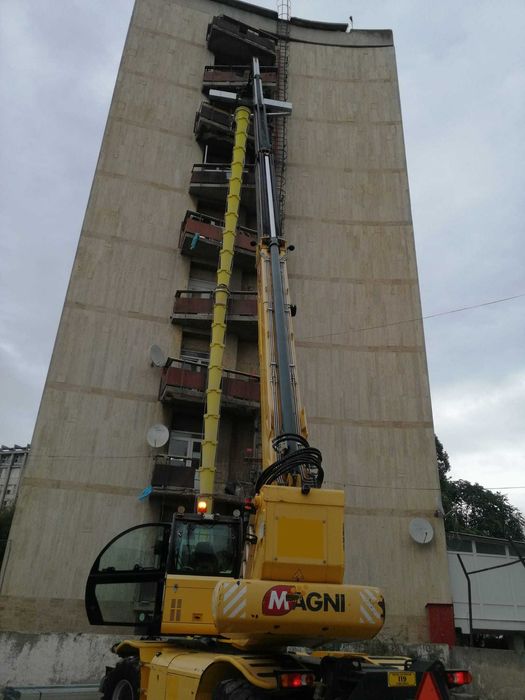 De inchiriat Manitou Magni 5 tone 30 metri (manitou,manitu,telescopic)