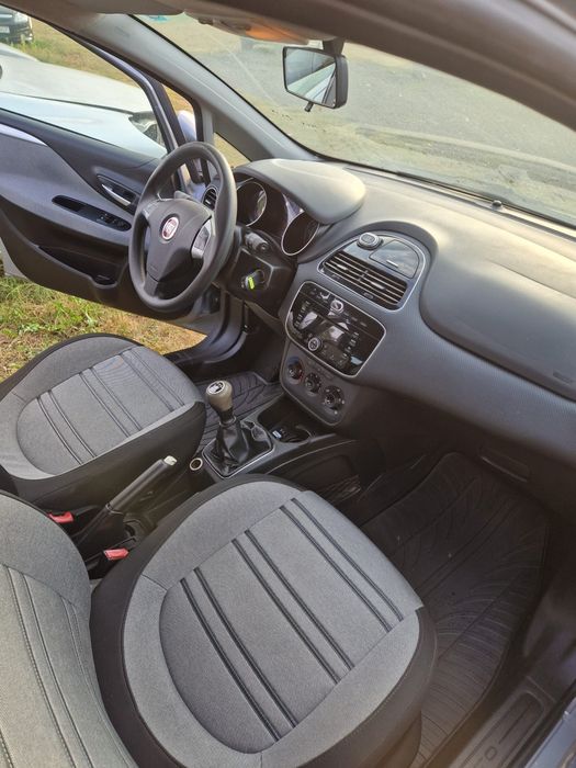 FIAT Punto 2011 — imagine 5