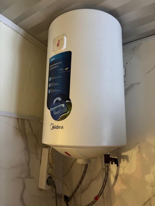 Бойлер для нагрева воды Media