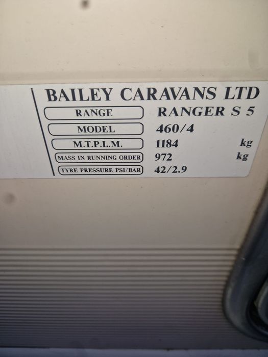 Rulota Bailey 2008  pat fix frantuzesc motor mover greutate 972kg