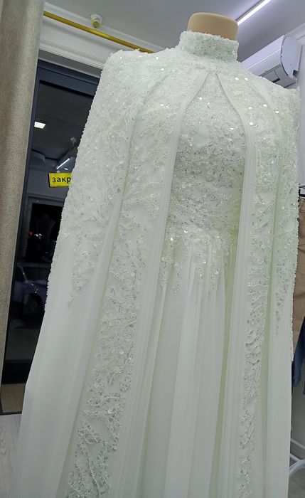 Abaya kelin kuylak. Instagram: Rayxon Ibadullayeva R