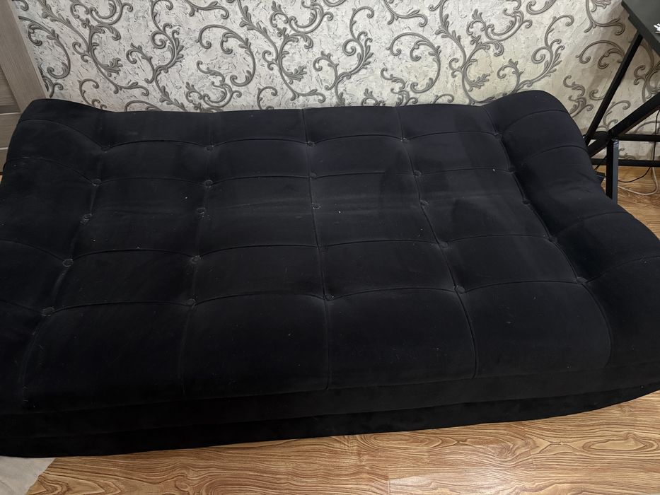 Продам диван, срочно