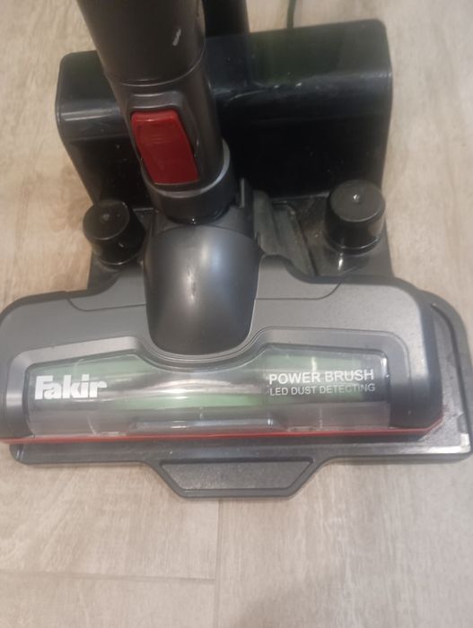 Вертикална прахосмукачка fakir starky hsa 800xl q