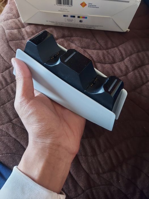 Продам док станцию на Пс 5