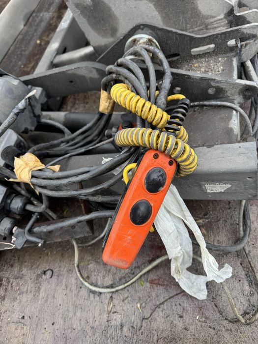 Алуминиева Каросерия с Падащ Борд от Iveco Daily