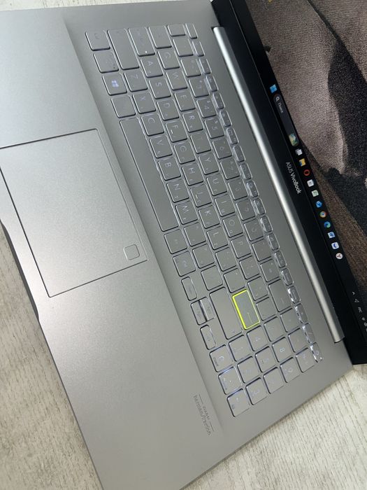 ASUS Vivibook ноутбук