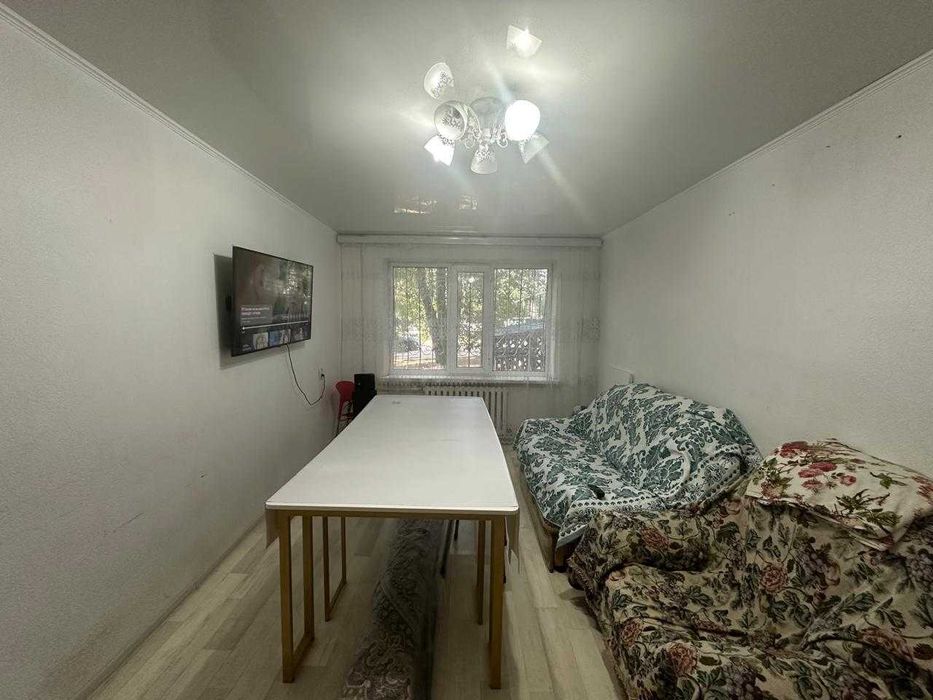 -Продам 3 комн на Г. Дружбы. Комнаты раздельные! Теплая!