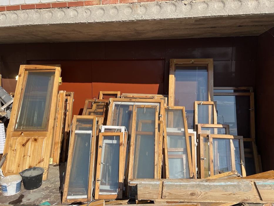 Продам рамы со стеклами