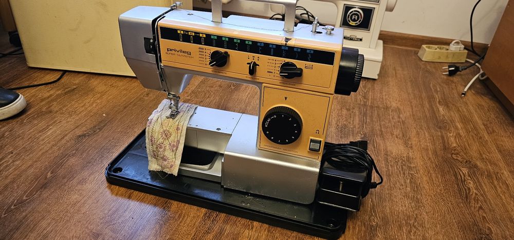 Masina de cusut  Privileg super nutzstich