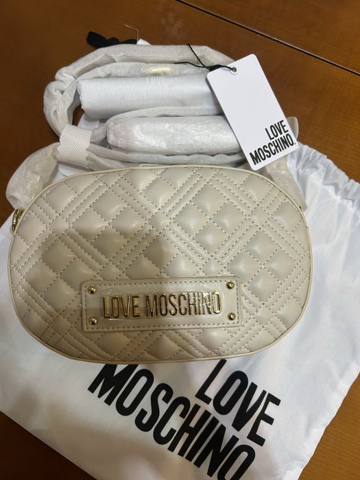Луксозни Чанти Love Moschino