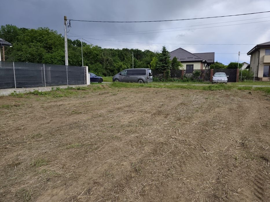 Teren spectaculos la liziera pădurii -Oaza ta de liniște și aer curat