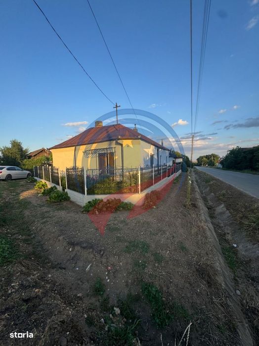Casă de vânzare în Comuna Orodel – proprietate îngrijită, gata de locu
