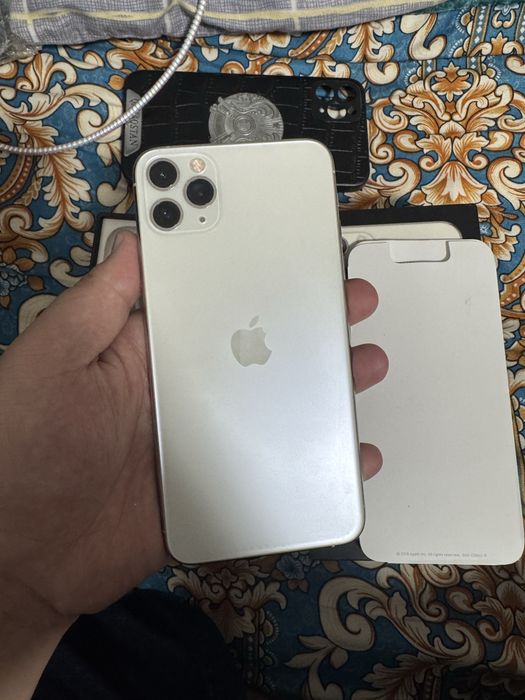 Айфон 11 про макс 64 гб 75%