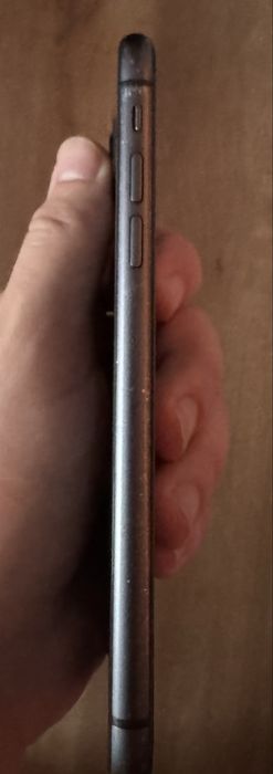 Vand iPhone 11 64GB
