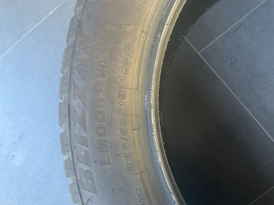 Anvelope iarna 235/55 R19 Bridgestone Blizzak LM005