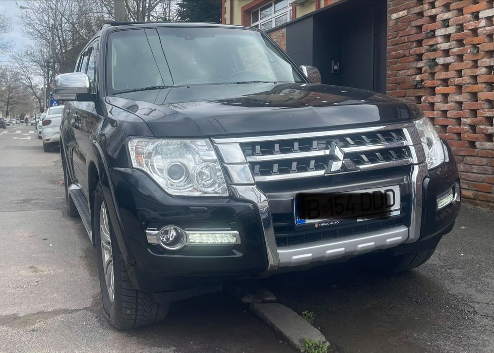 Mitsubishi Pajero Mașina este in perfecta stare de functionare