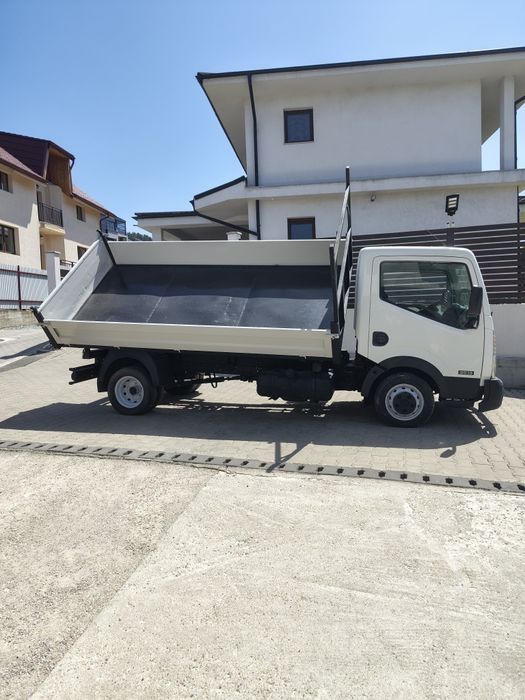 Nissan Cabstar 2010 basculabil 3 parti