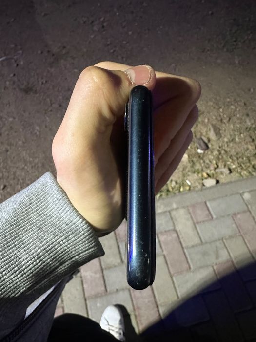 Продаётся Iphone XR