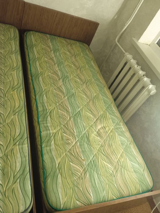 Кровати крепкое 2 штуки