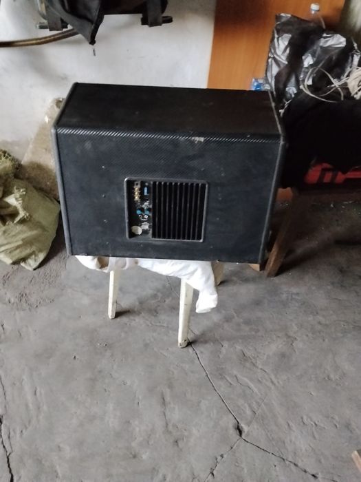 Продам  сабвуфер