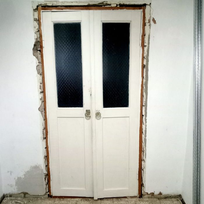 Продам межкомнатную дверь