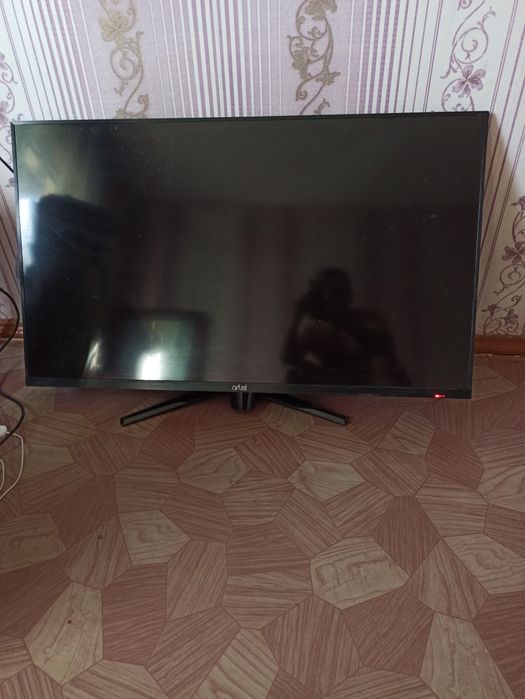 Продам телевизор Artel на запчасти!
