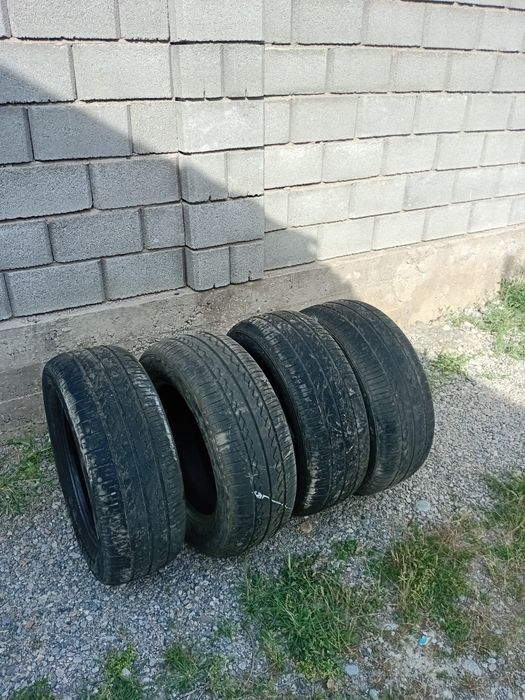 Продам летние шины 255/60 R18