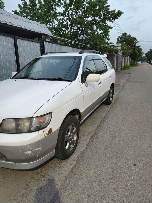 Продам Nissan R nessa