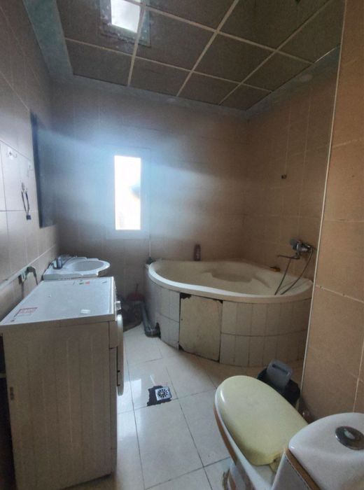 Qizlarga kvartira arenda