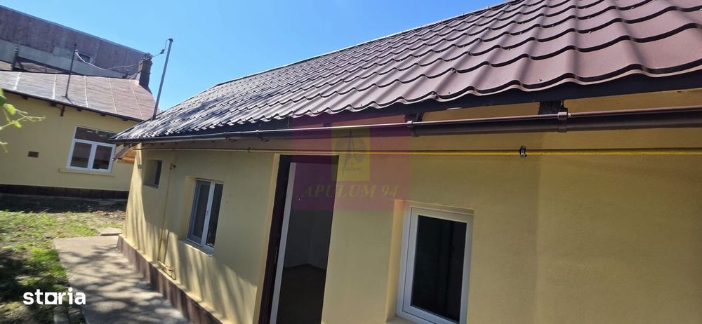 Casa cu 2 camere de vanzare in Campina