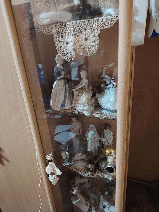 Lot bibelouri de vânzare