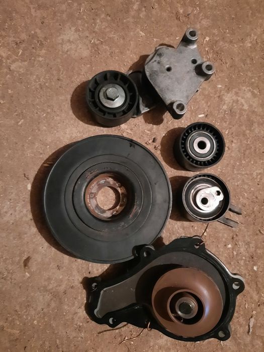 Ролки,водна помпа,демферна шайба