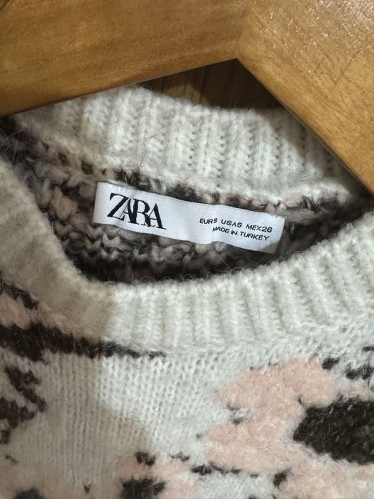 топъл пуловер на Zara