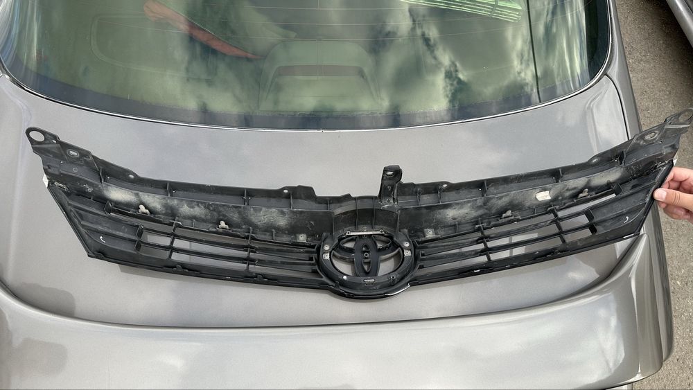 Решетка радиатора камри 55