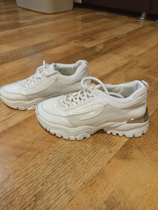 Adidași fetițe Nr 33