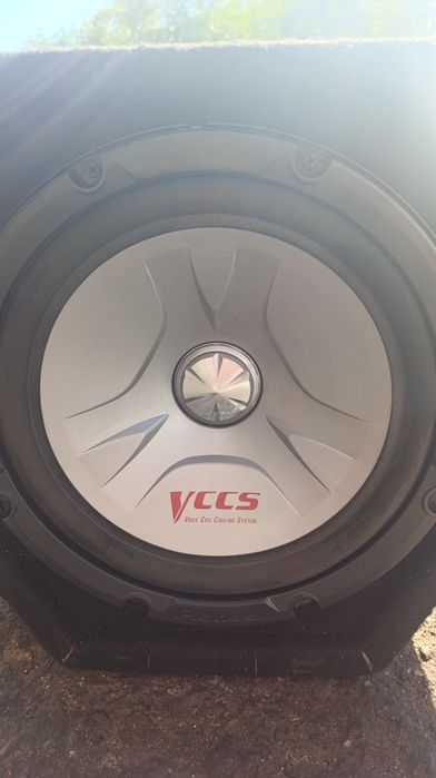 Бас каса с усилвател