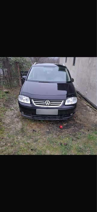 Dezmembrez vw touran 2.0 tdi 2005