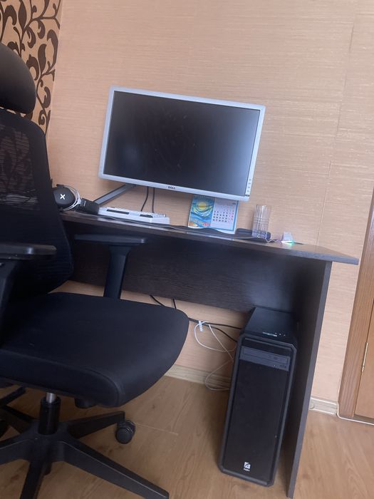 Продам 2К моник