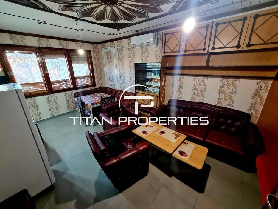 Дава се под наем Двустаен апартамент в Бургас, Братя Миладинови - 65 кв.м за 306 € - Снимка #1