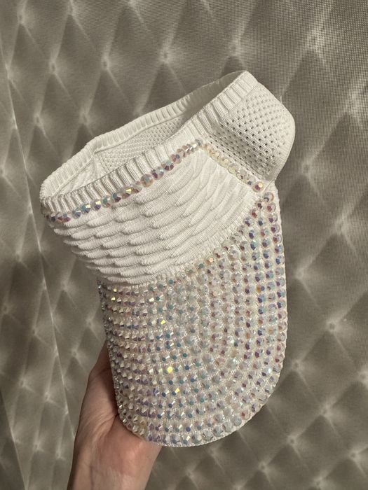 Кепка со стразами