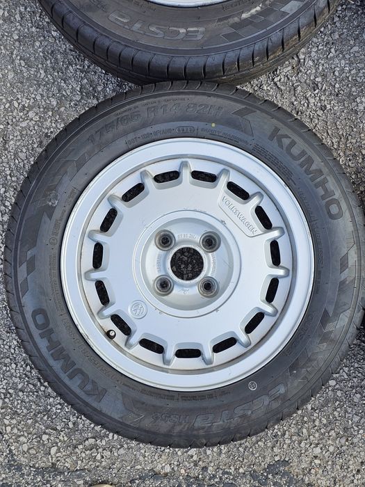 Джанти VW Montreal 14" 4x100 + летни Kumho + зимни Toyo — Golf 2